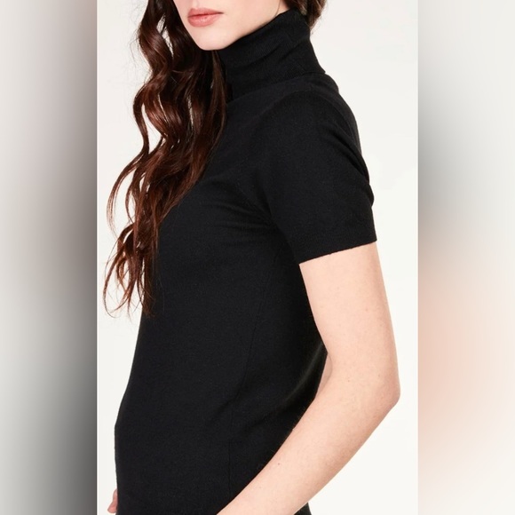 Banana Republic Ribbed Turtleneck Sweater, Short sleeve, Black, XS - Picture 1 of 8